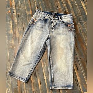 Blue‎ Jean Vintage Y2K Capri Pants Size 2 stretchy